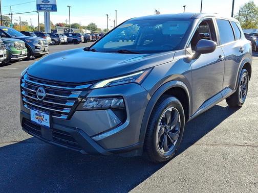 2024 Nissan Rogue SV