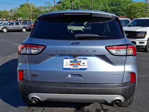 Iced Blue Silver Metallic 2022 Ford Escape SE