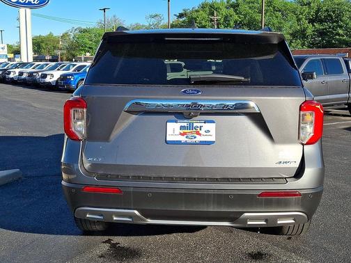 Carbonized Gray Metallic 2023 Ford Explorer XLT