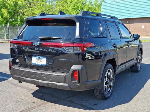 Crystal Black Silica - CB4 2026 Subaru Outback Touring