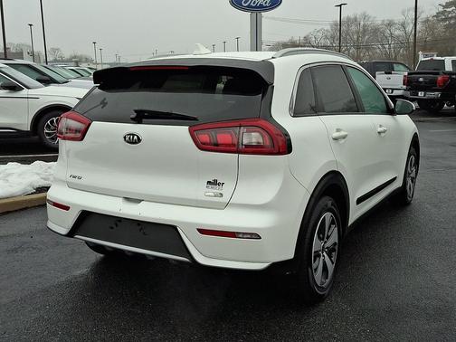 2017 Kia Niro EX
