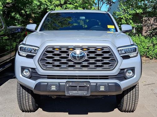 Cement 2020 Toyota Tacoma TRD Off Road