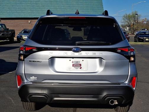 Ice Silver Metallic 2025 Subaru Forester Limited