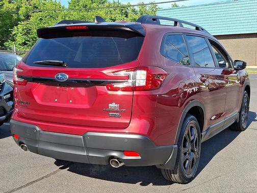 Crimson Red Pearl 2025 Subaru Ascent Onyx Edition 7-Passenger