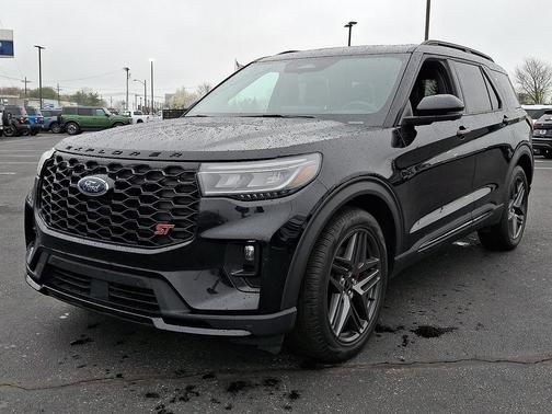 Black Metallic 2025 Ford Explorer ST