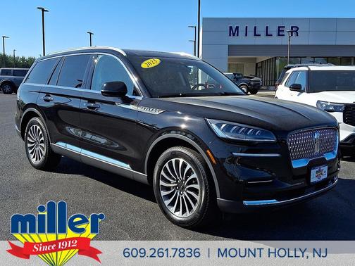 Infinite Black Metallic Clearcoat 2023 Lincoln Aviator Standard AWD