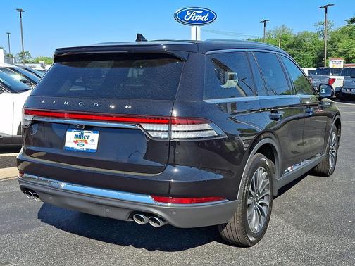 Infinite Black Metallic Clearcoat 2023 Lincoln Aviator Standard AWD
