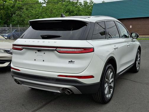 Pristine White Metallic Tri-Coat 2022 Lincoln Corsair Standard