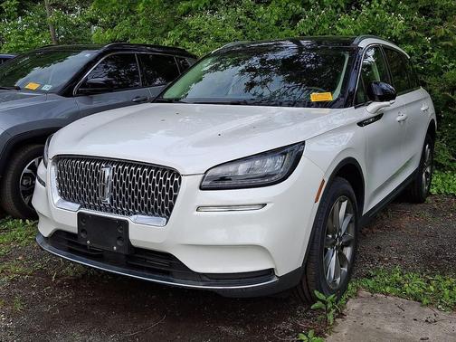 Pristine White Metallic Tri-Coat 2022 Lincoln Corsair Standard