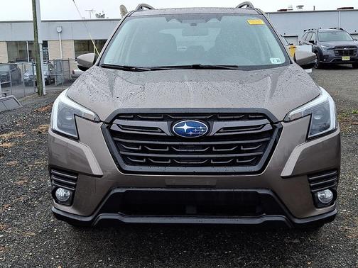 Brilliant Bronze Metallic 2023 Subaru Forester Limited