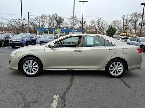 2014 Toyota Camry XLE