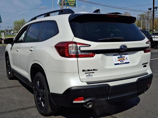 Crystal White Pearl 2026 Subaru Ascent Onyx Edition Touring 7-Passenger