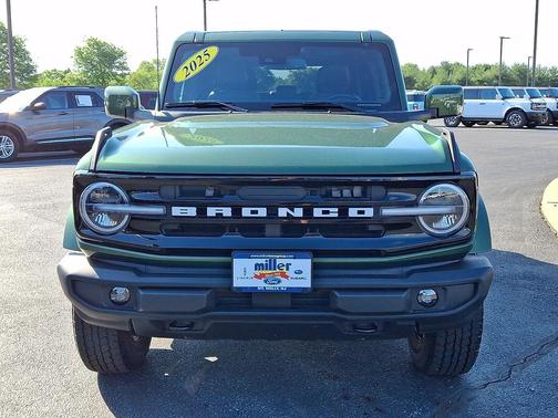 Green Metallic 2025 Ford Bronco Outer Banks