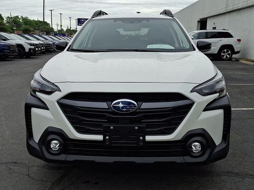 Crystal White Pearl 2025 Subaru Outback Premium