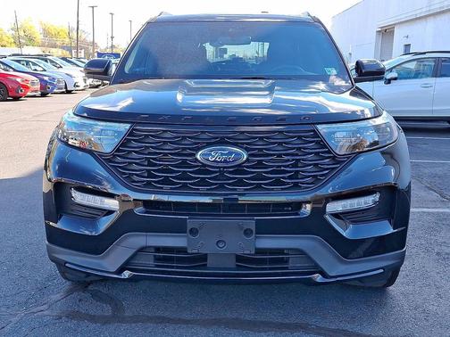 2022 Ford Explorer ST-Line