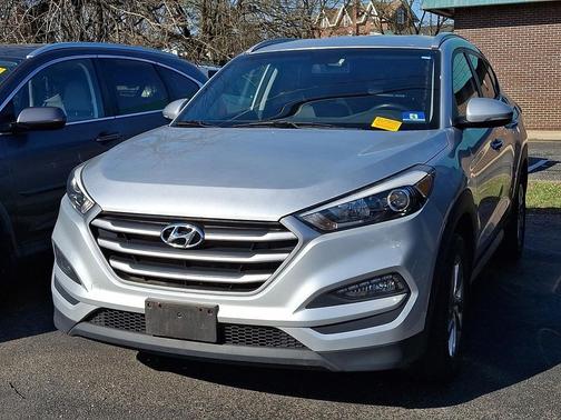 Molten Silver 2018 Hyundai TUCSON SEL Plus