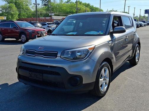 Titanium Gray 2018 Kia Soul Base