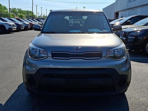 Titanium Gray 2018 Kia Soul Base