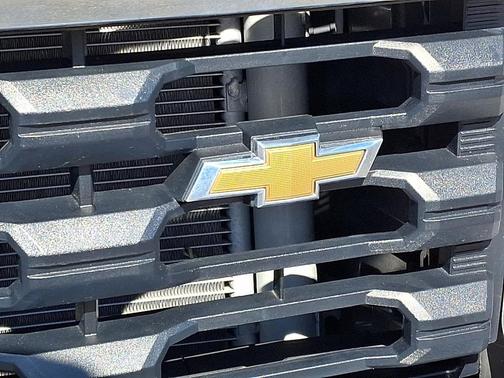 Summit White 2023 Chevrolet Silverado 2500 LT