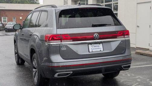 2025 Volkswagen Atlas 2.0T SE