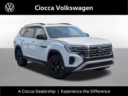 2025 Volkswagen Atlas 2.0T Peak Edition