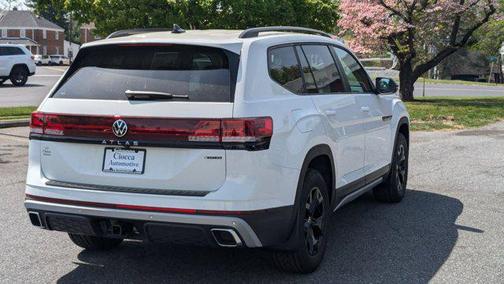 2025 Volkswagen Atlas 2.0T Peak Edition