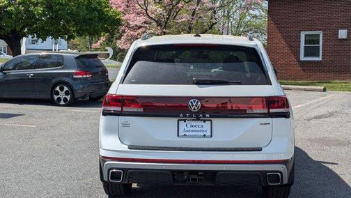 2025 Volkswagen Atlas 2.0T Peak Edition