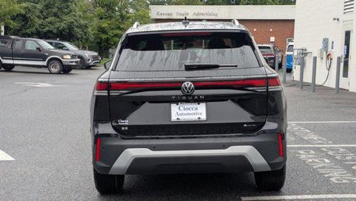 2025 Volkswagen Tiguan 2.0T SE 4MOTION