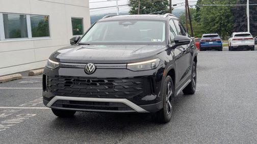 2025 Volkswagen Tiguan 2.0T SE 4MOTION