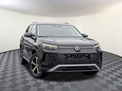 2025 Volkswagen Tiguan 2.0T SE 4MOTION