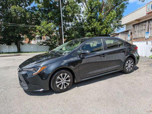 2022 Toyota Corolla Hybrid LE