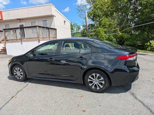 2022 Toyota Corolla Hybrid LE