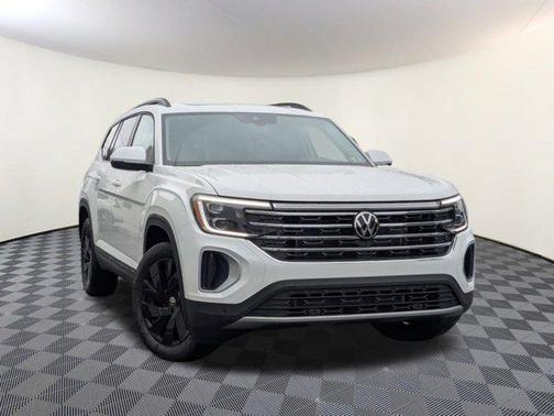 2025 Volkswagen Atlas 2.0T SE w/Technology 4MOTION