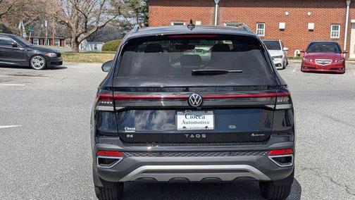 2025 Volkswagen Taos 1.5T SE