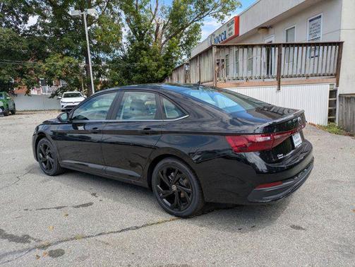 2025 Volkswagen Jetta 1.5T SE
