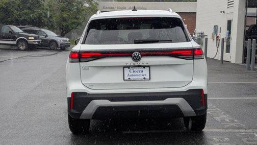 2025 Volkswagen Tiguan 2.0T SE