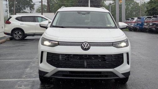 2025 Volkswagen Tiguan 2.0T SE