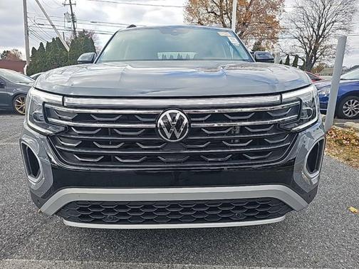 2024 Volkswagen Atlas 2.0T Peak Edition SE w/Technology