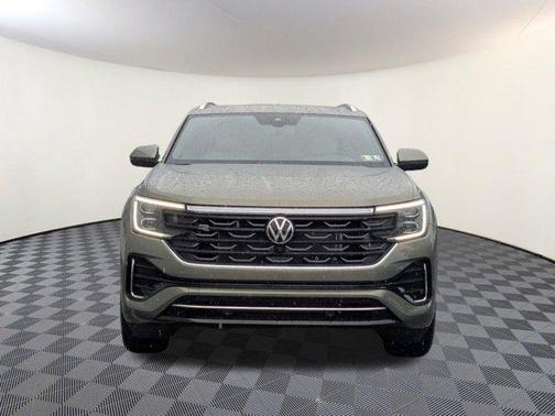2025 Volkswagen Atlas Cross Sport 2.0T SEL Premium