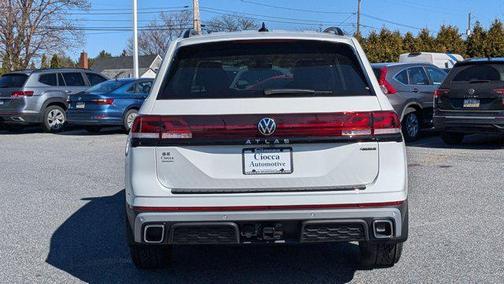 2025 Volkswagen Atlas 2.0T Peak Edition
