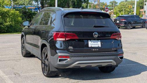 2024 Volkswagen Taos 1.5T SEL