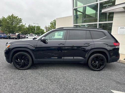 2022 Volkswagen Atlas 2.0T SE w/Technology 4MOTION