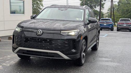2025 Volkswagen Tiguan 2.0T SE 4MOTION