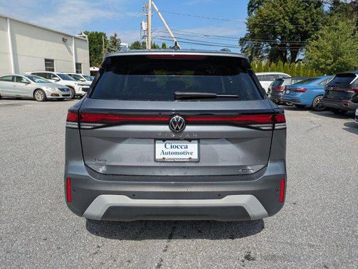 2025 Volkswagen Tiguan 2.0T SE 4MOTION