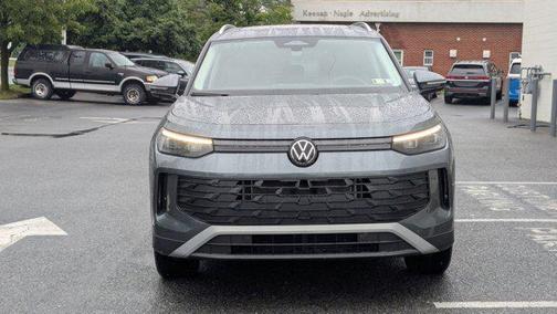 2025 Volkswagen Tiguan 2.0T SE 4MOTION