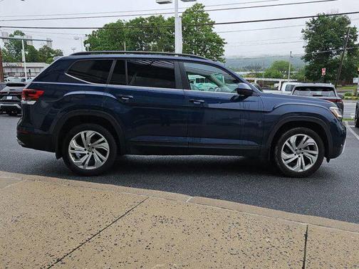 2021 Volkswagen Atlas 2.0T SE w/Technology 4MOTION