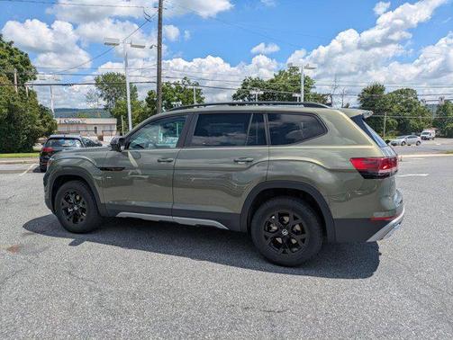 2025 Volkswagen Atlas 2.0T Peak Edition
