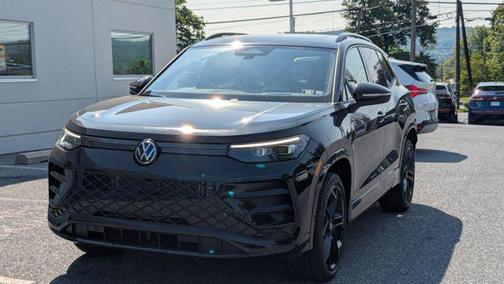 2025 Volkswagen Tiguan 2.0T SE R-Line Black 4MOTION