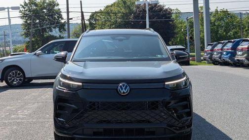 2025 Volkswagen Tiguan 2.0T SE R-Line Black 4MOTION