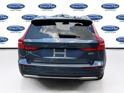 2025 Volvo V60 Cross Country Plus, B5 AWD Gas (mild hybrid)